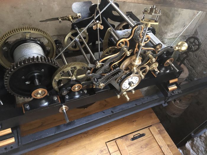 Visit of the mechanism of the clock tower in Burzet