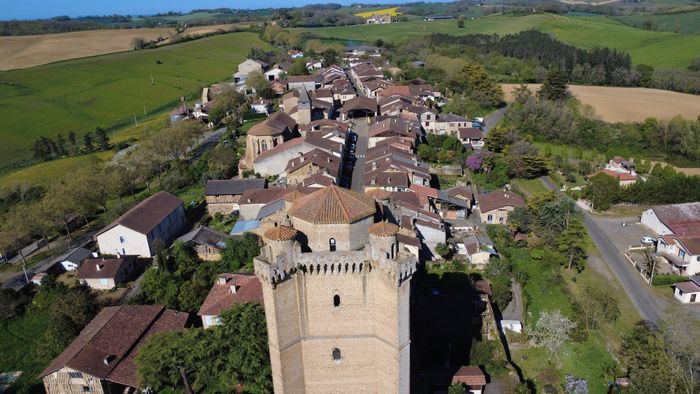 Visite libre du donjon de Bassoues