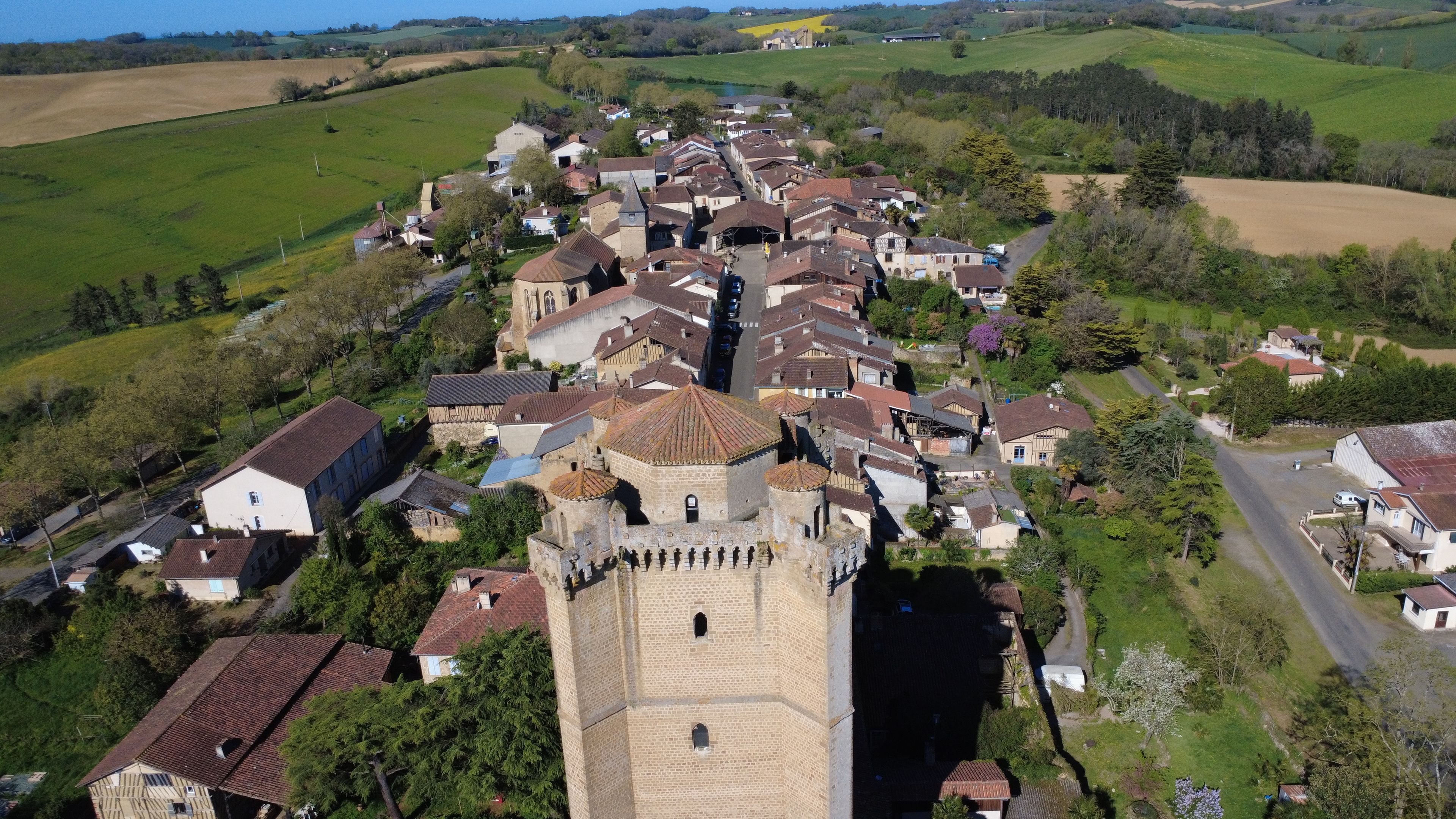 Visite libre du donjon de Bassoues