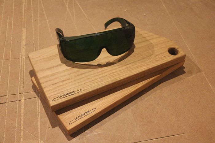 Bois & savoir-faire : concevoir sa planche à découper durable avec La Planche