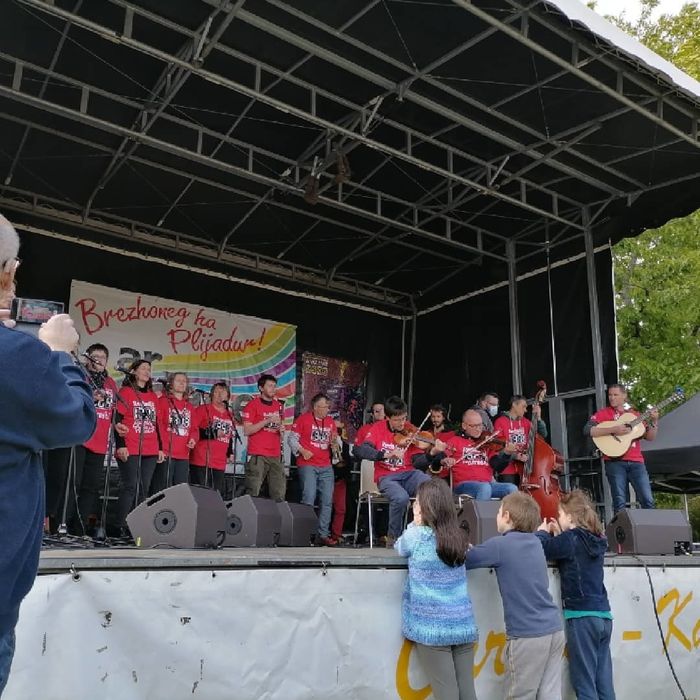 Fête pour la Redadeg à Carhaix