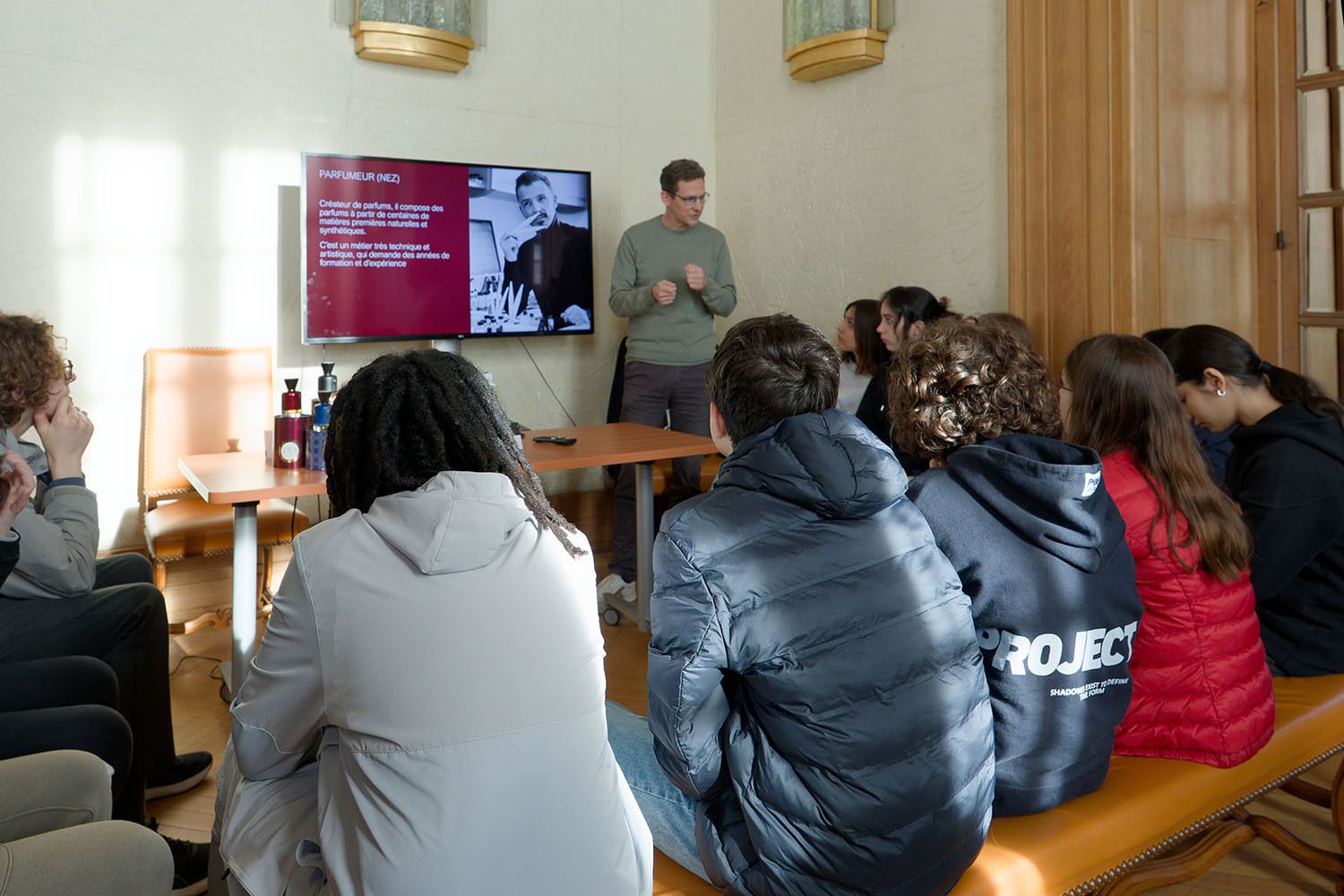Atelier « Découvrir la cosmétique à Bois-Colombes, d'hier à aujourd'hui »