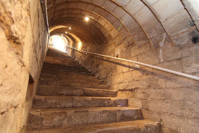 Visite libre de la petite carrière et casemates de l’ancien château royal