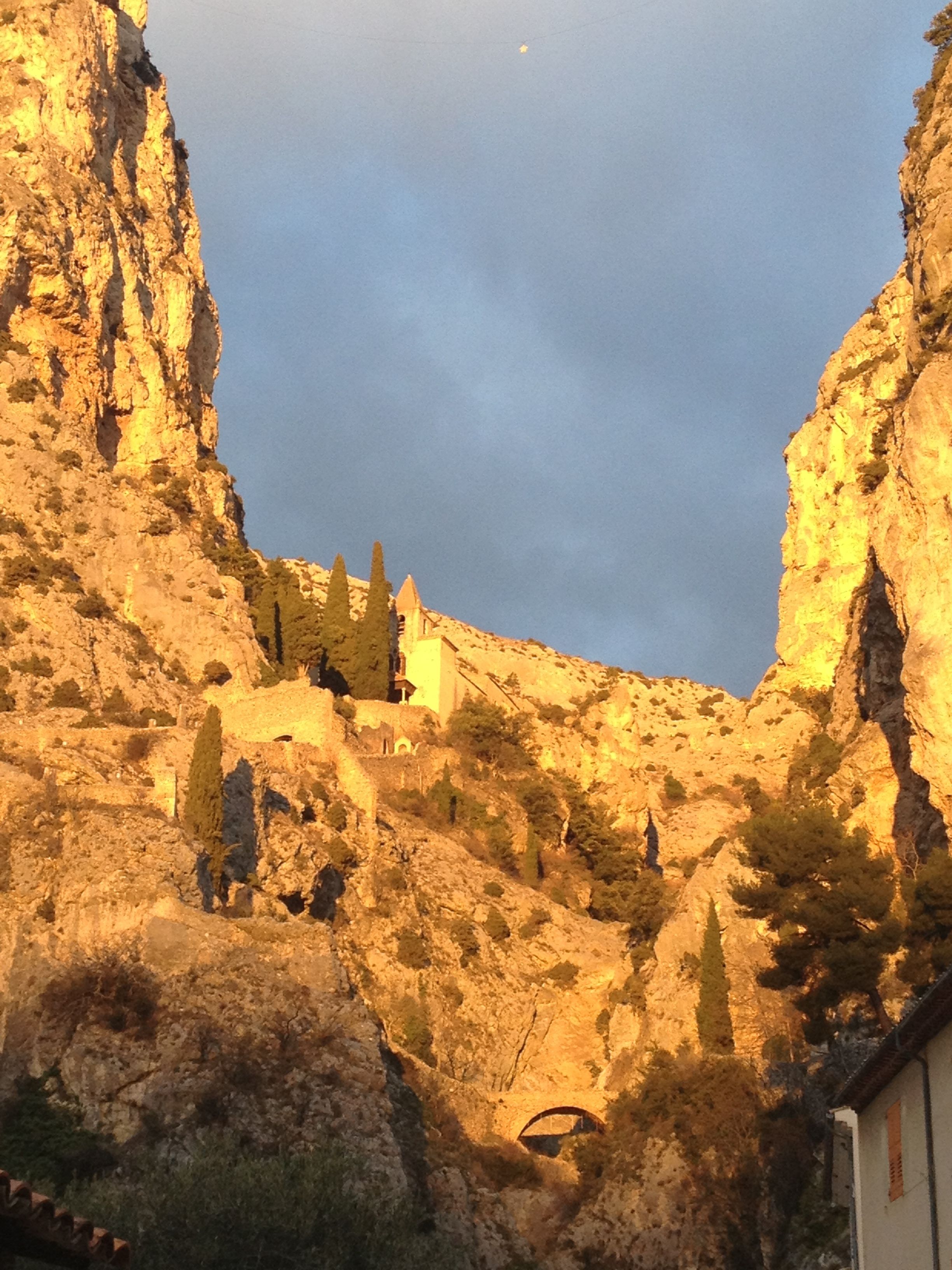 Visite guidée de Moustiers et de la chapelle Notre Dame de Beauvoir