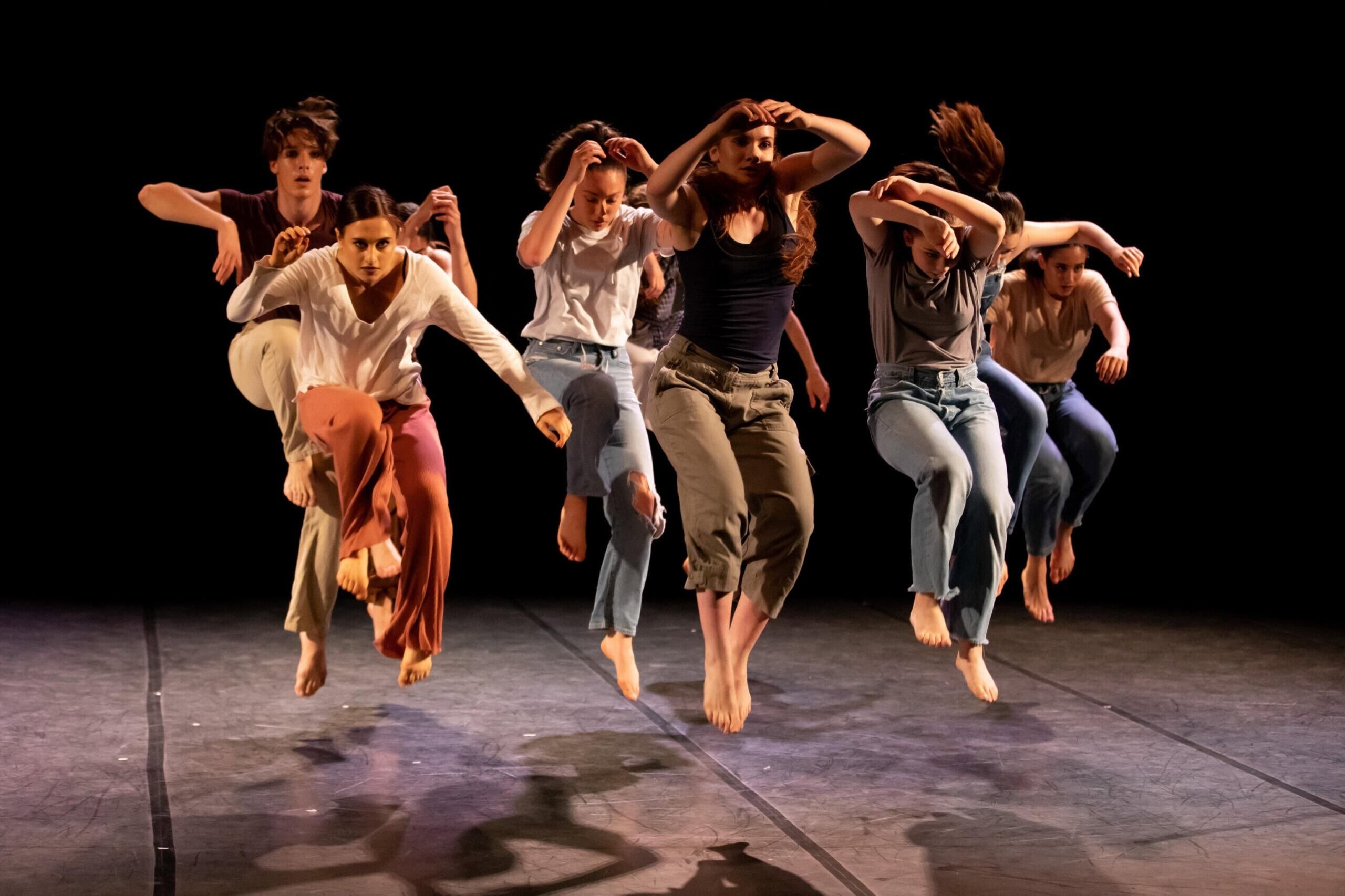 Les regards du Jeune Ballet de Genève sur l'exposition "Observatoires"