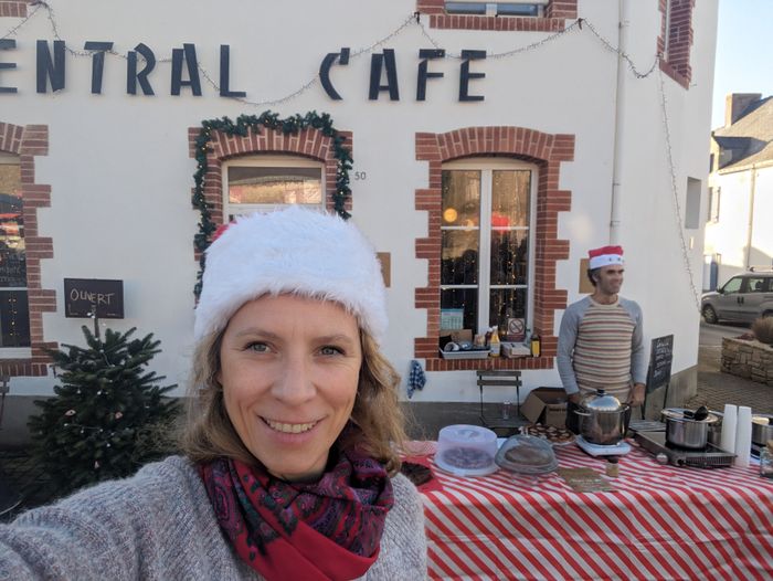 Apéro et mini Marché de Noël