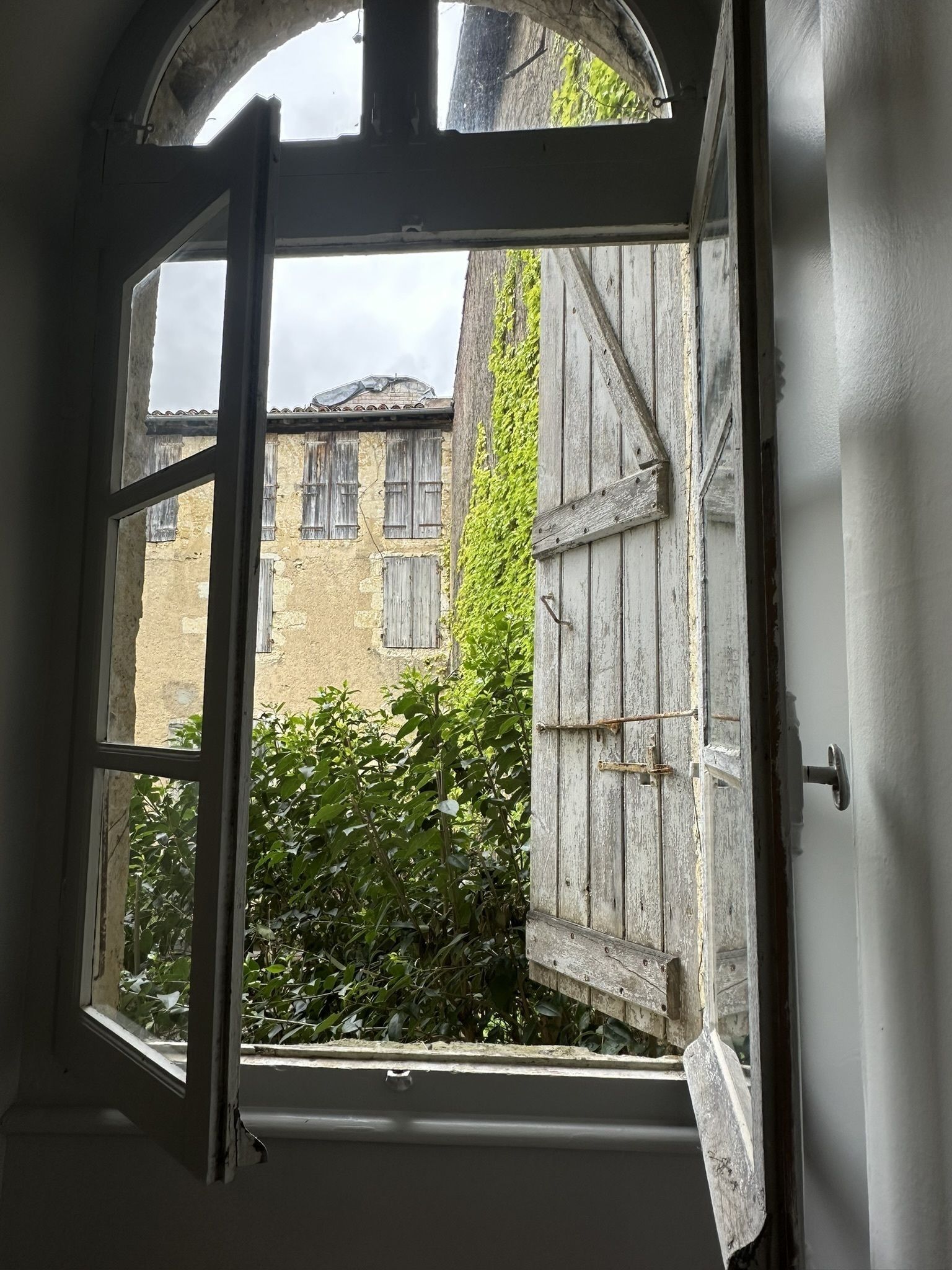 Visite commentée du centre Memento, lieu historique dédié à l'art contemporain