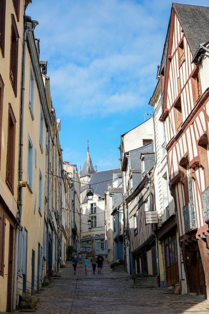 LAVAL CITE COMTALE : LES SECRETS DU CENTRE HISTORIQUE