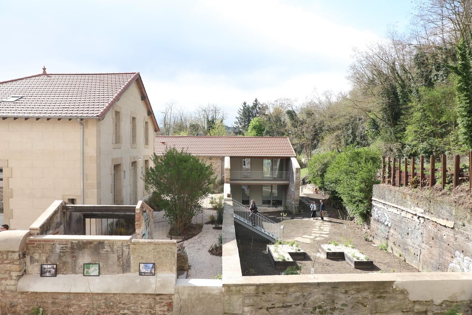 L'Éco-hameau de Couriot : renaissance d'un patrimoine industriel
