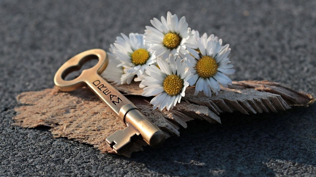 ISS-LES-MOULINEAUX : ✨DIY porte clefs : ♻️ Atelier Upcycling
