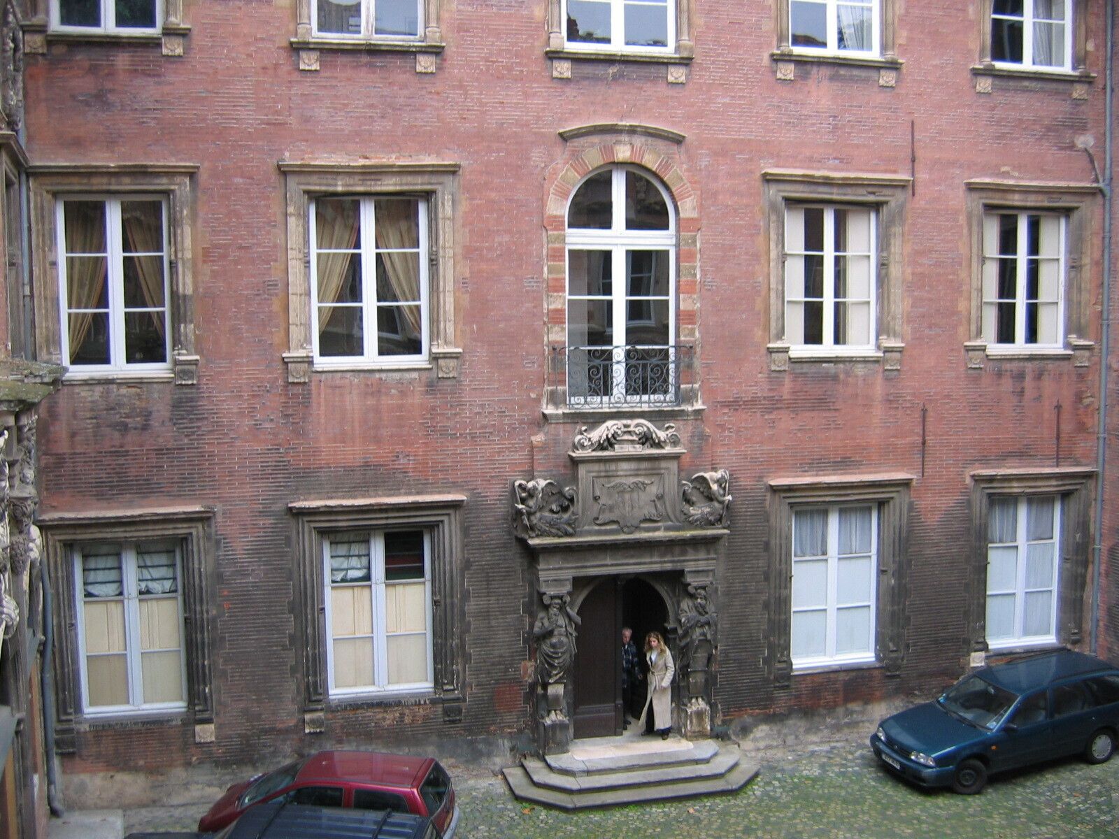 Visite libre de l'hôtel de Pierre, cour d'honneur
