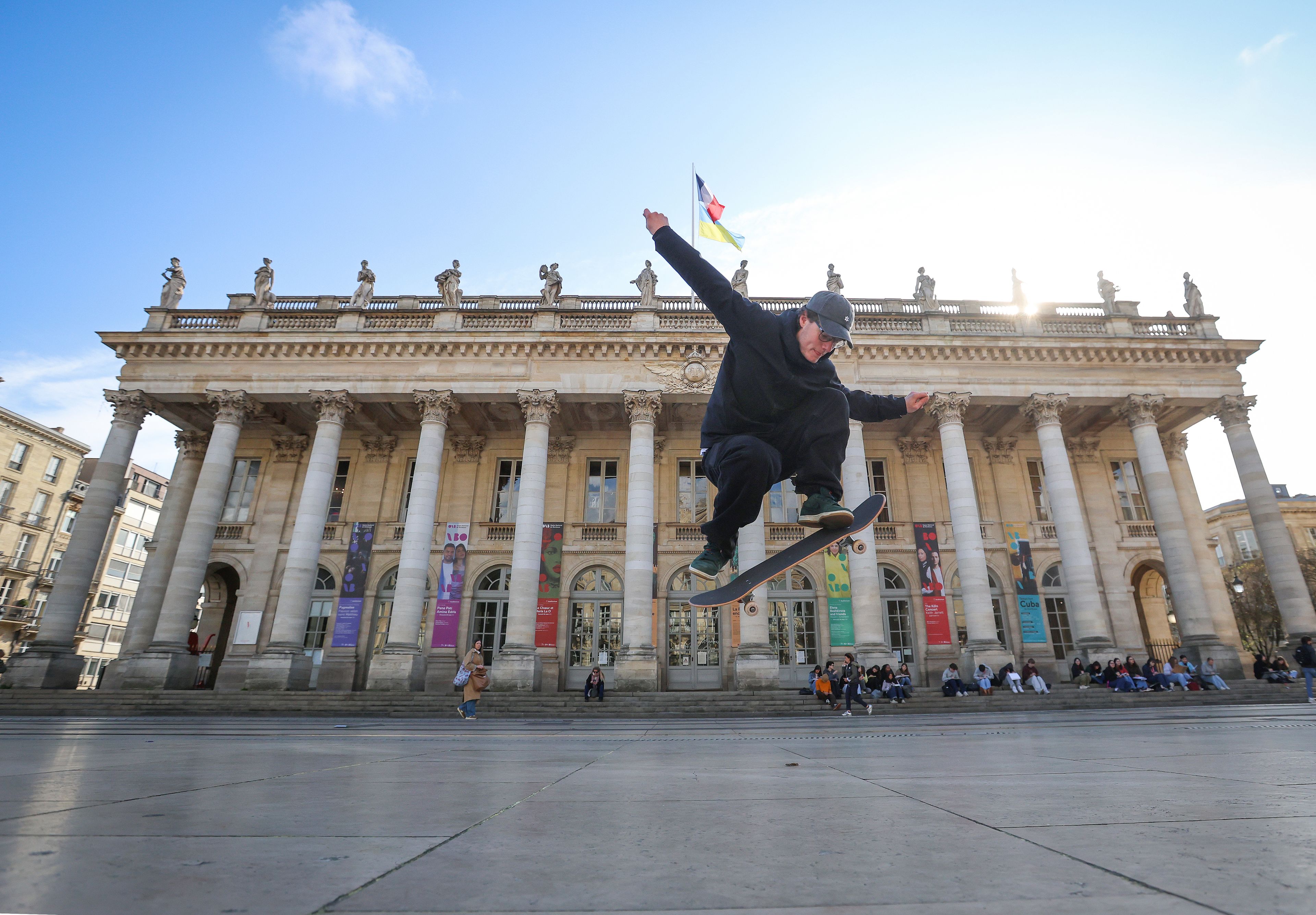 LA MÉTROPOLE EN PARTAGE : 15 regards sur la mobilité quotidienne à Bordeaux Métropole, par Régis DUVIGNAU