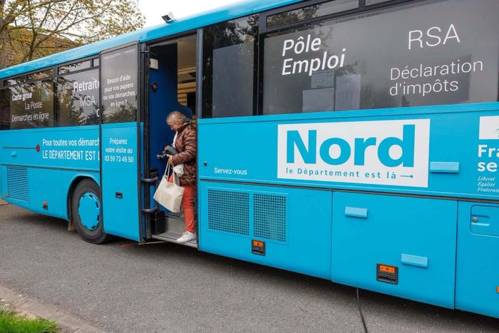 Bus du Département France Services
