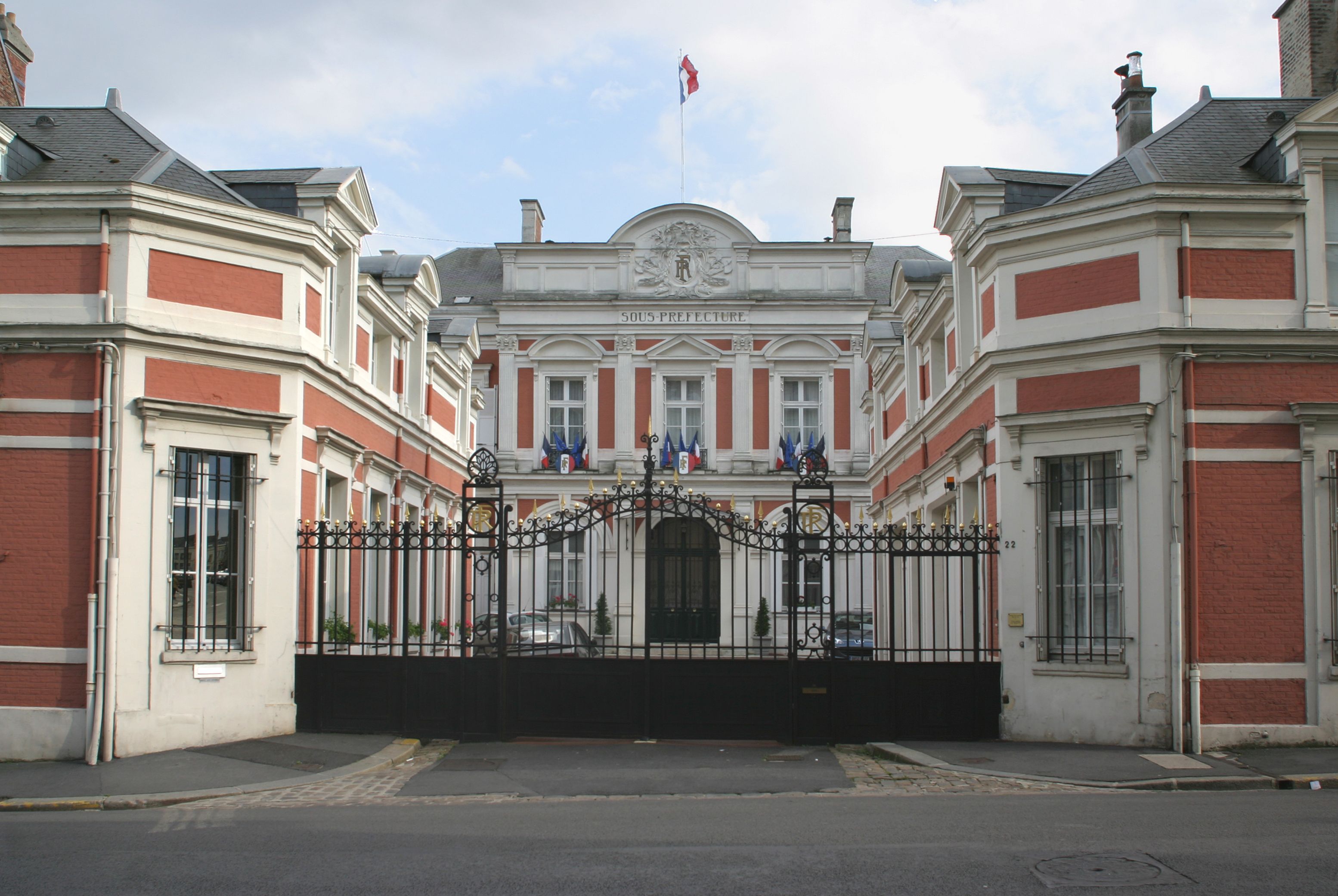 Visite libre de la Sous-Préfecture