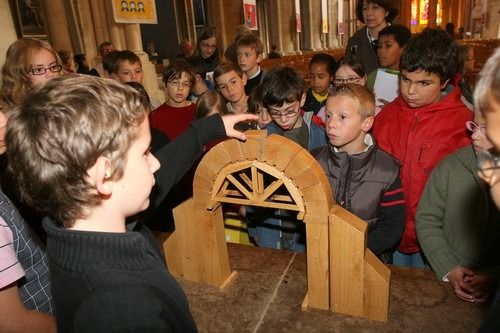 Les Guides en Herbe font visiter la cathédrale