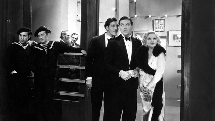 À l’Est de Shanghaï (Rich and Strange), film d'Alfred Hitchcock, 1932