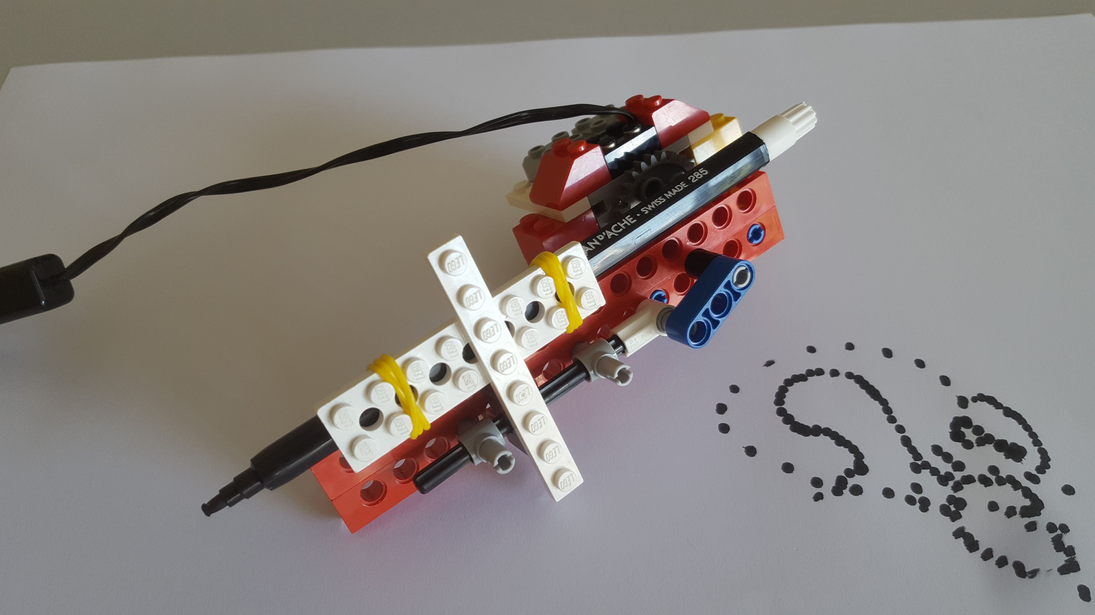 Atelier Art-Maker : la machine à point (5-7 ans)