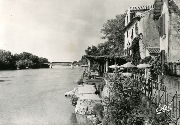 200 ans de photographies: regards sur Villeneuve lez Avignon