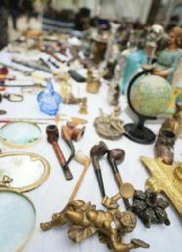 Les brocanteurs des Allées
