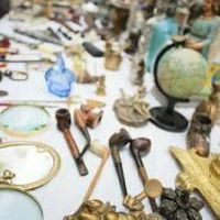 Les brocanteurs des Allées