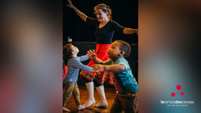 De la compagnie La Croisée des Chemins. Danse et musique.