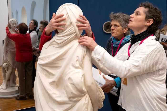 Découverte de "Prière de toucher ! L'art et la matière"