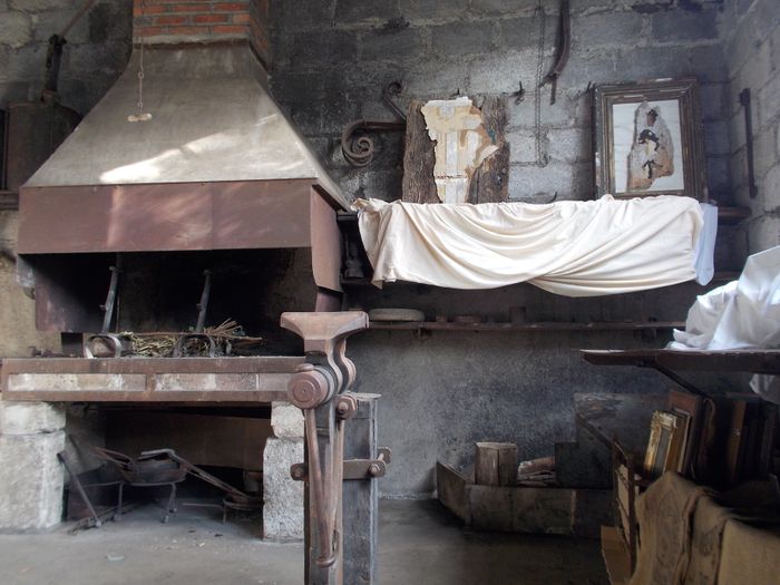 Visite exceptionnelle de la forge + de l'exposition d'oeuvres réalisées à partir de papiers peints du XIXe et XXe siècle
