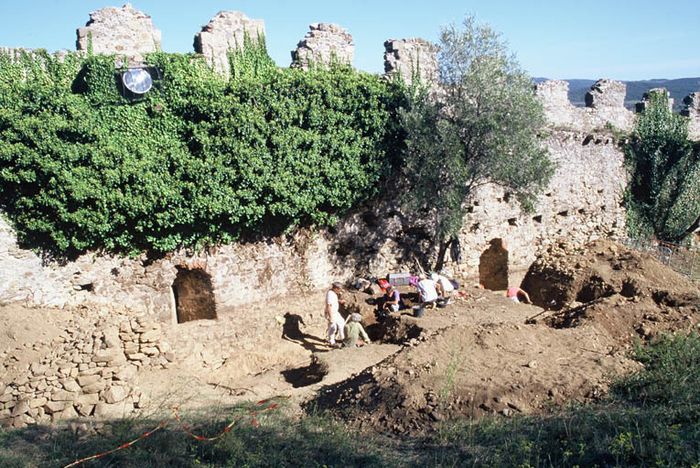Workshop for young audiences: The buried secrets of the castle
