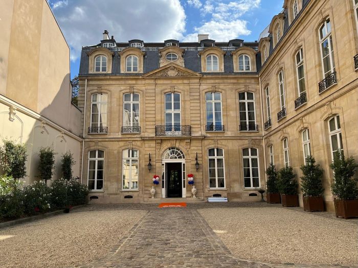 Visite de la résidence de l'ambassadeur des Pays-Bas à Paris, l'hôtel d'Avaray