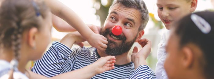 Faire le clown en famille !
