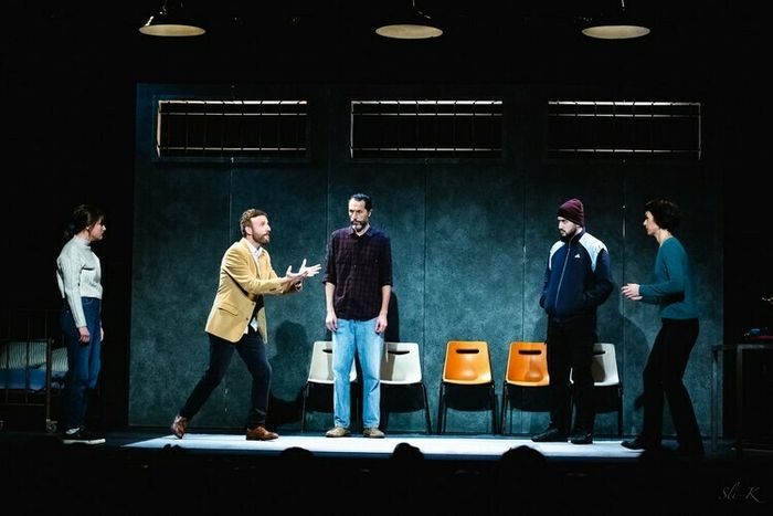 Intra Muros - par le Théâtre 100 Noms