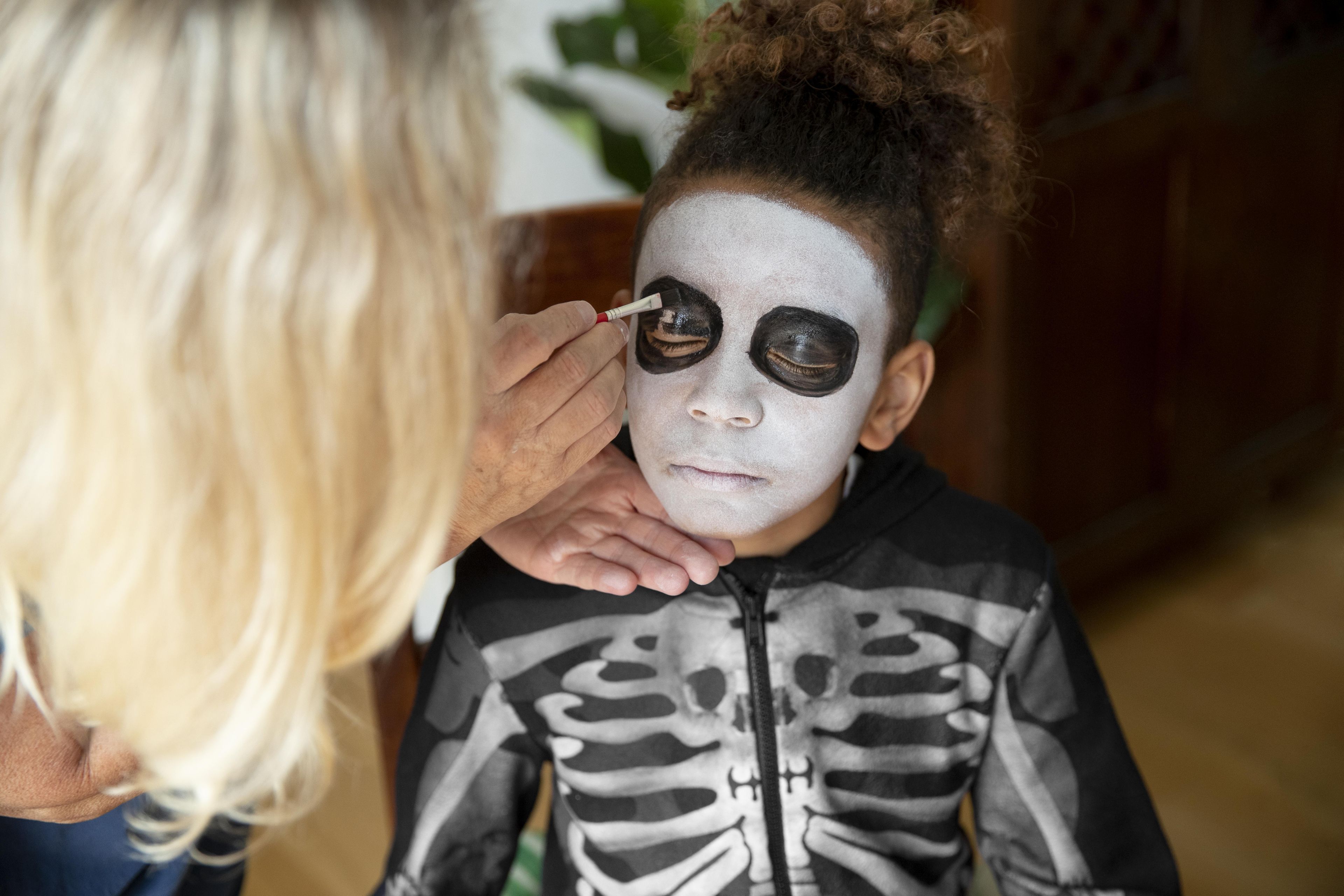 Makeup Stand – Halloween Party