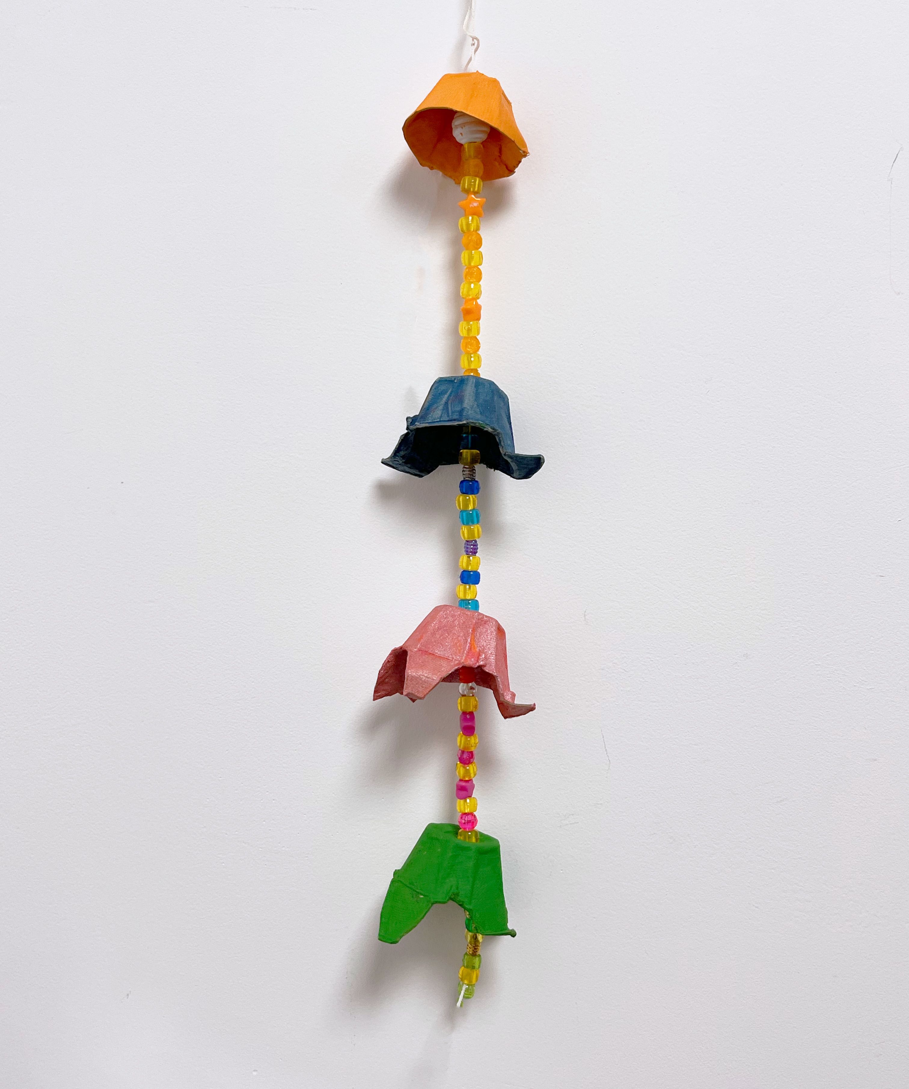 Atelier enfant - Suspension en boîte d'œufs
