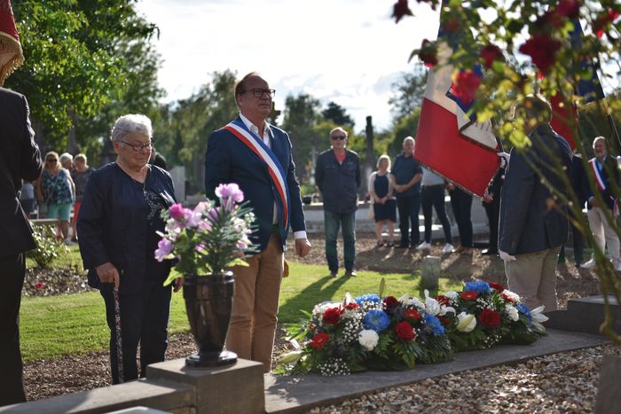 Que le souvenir de la libération de Carvin nous inspire à bâtir un monde fraternel et de paix !
