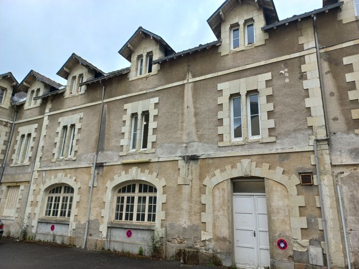 The commons of the château de la close and their evolution in history
