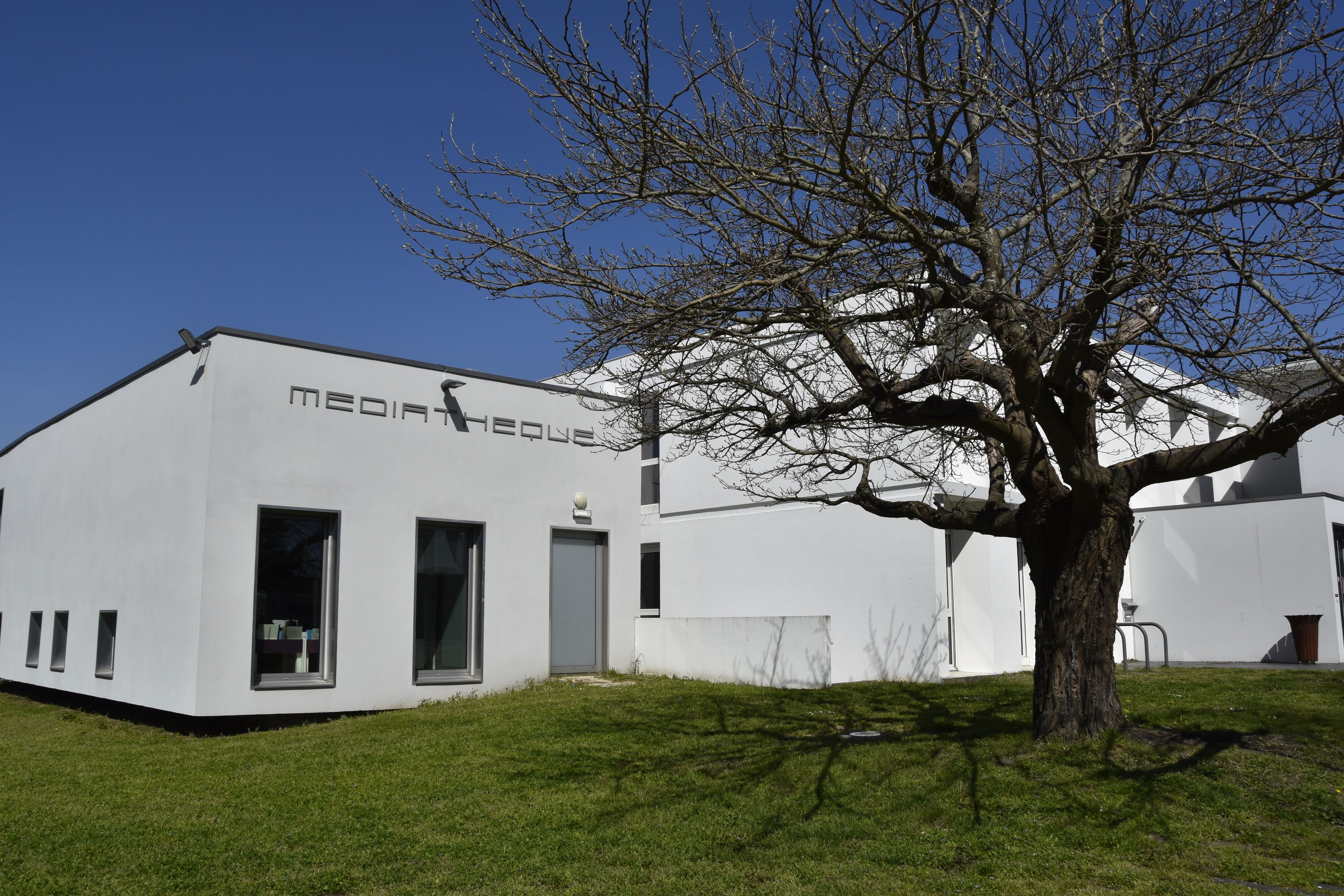 Médiathèque Jean Degoul - Centre culturel Le Plateau