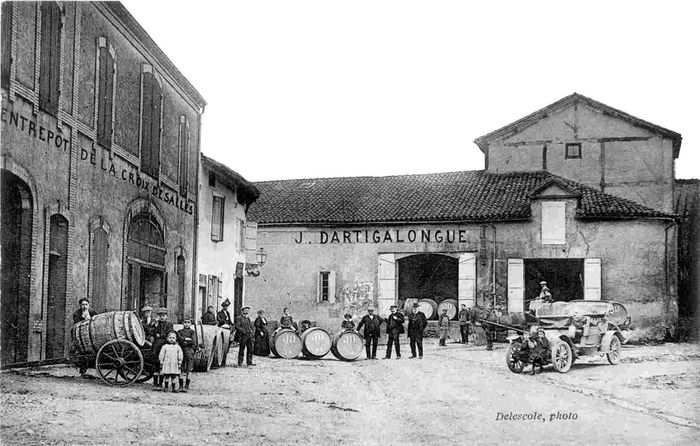 Découvrez le savoir-faire de l'armagnac à travers la visite guidée de la Maison Dartigalongue