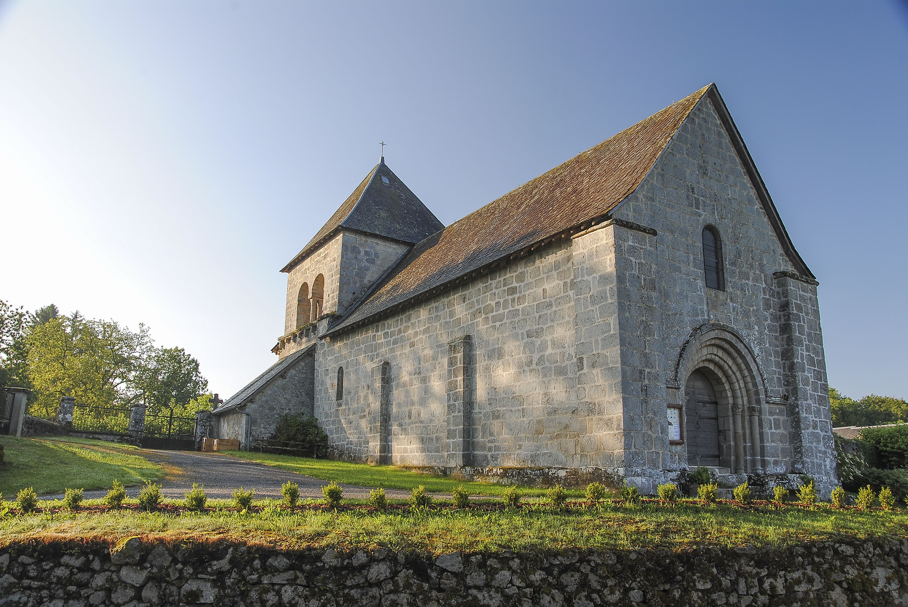 Visite guidée de l'église de Veyrières