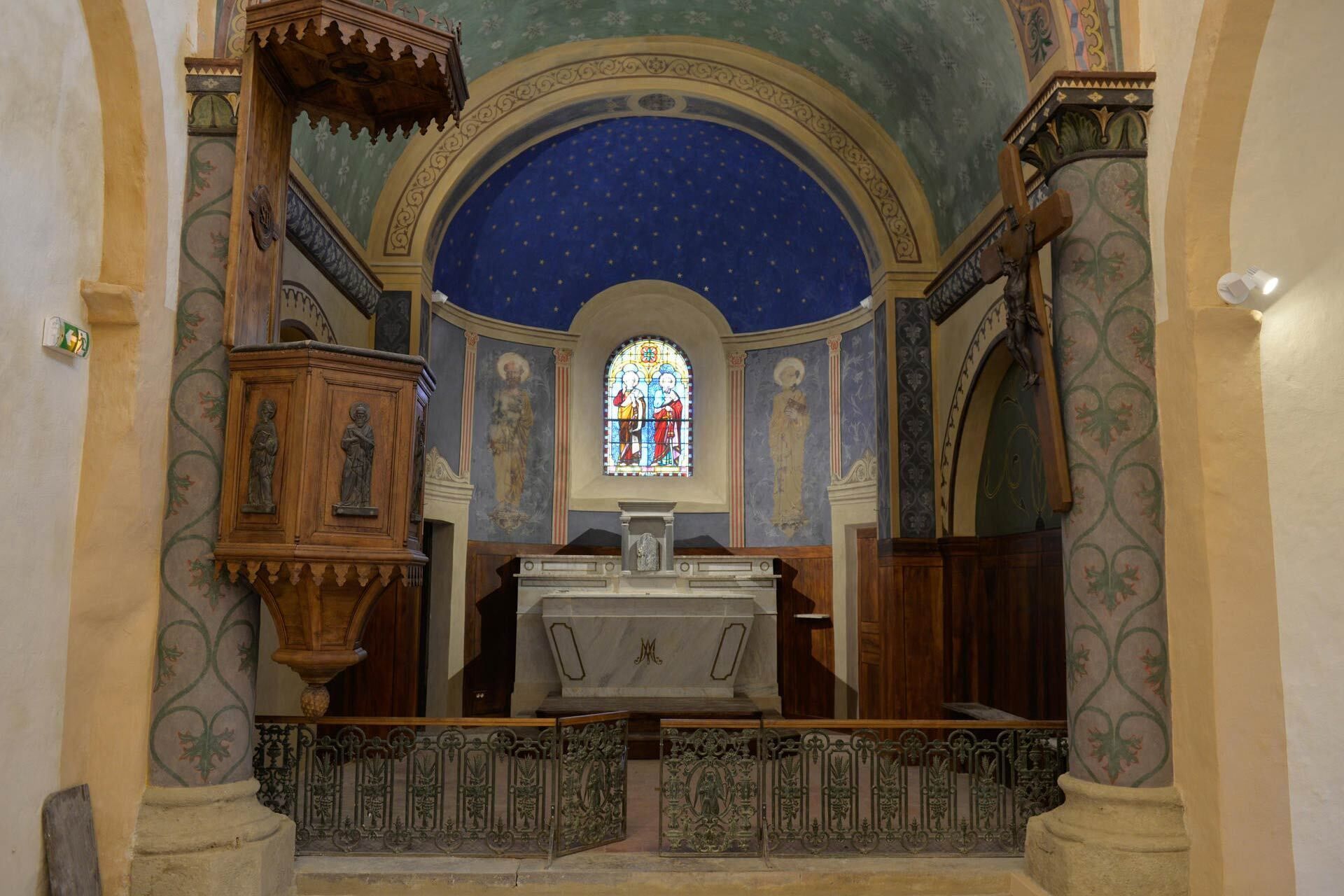 Visitez l’église romane du XIIe siècle et ses trésors cachés !