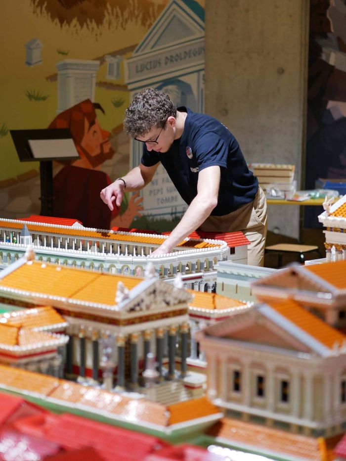 Ateliers "Construit le Fort du Bruissin en Briques Lego"