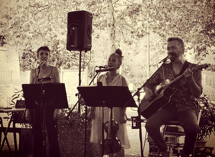 Affiche — Les Chromatisés en concert pour le Folk Club de Cahors avec des harmonies folk