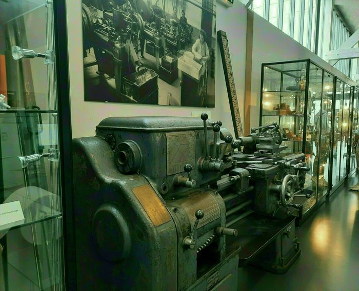 Venez découvrir la Cartoucherie Française à travers son patrimoine industriel ! Machines anciennes, outils, documents, cartouches et autres produits sont exposés à l’écomusée de la Cartoucherie.