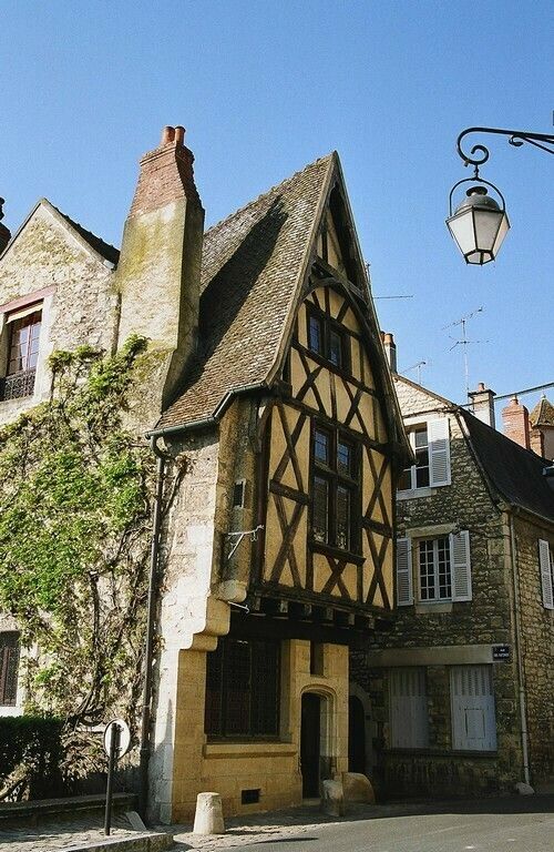 Animation 6-12 ans - Dis, c'est fait comment une maison?
