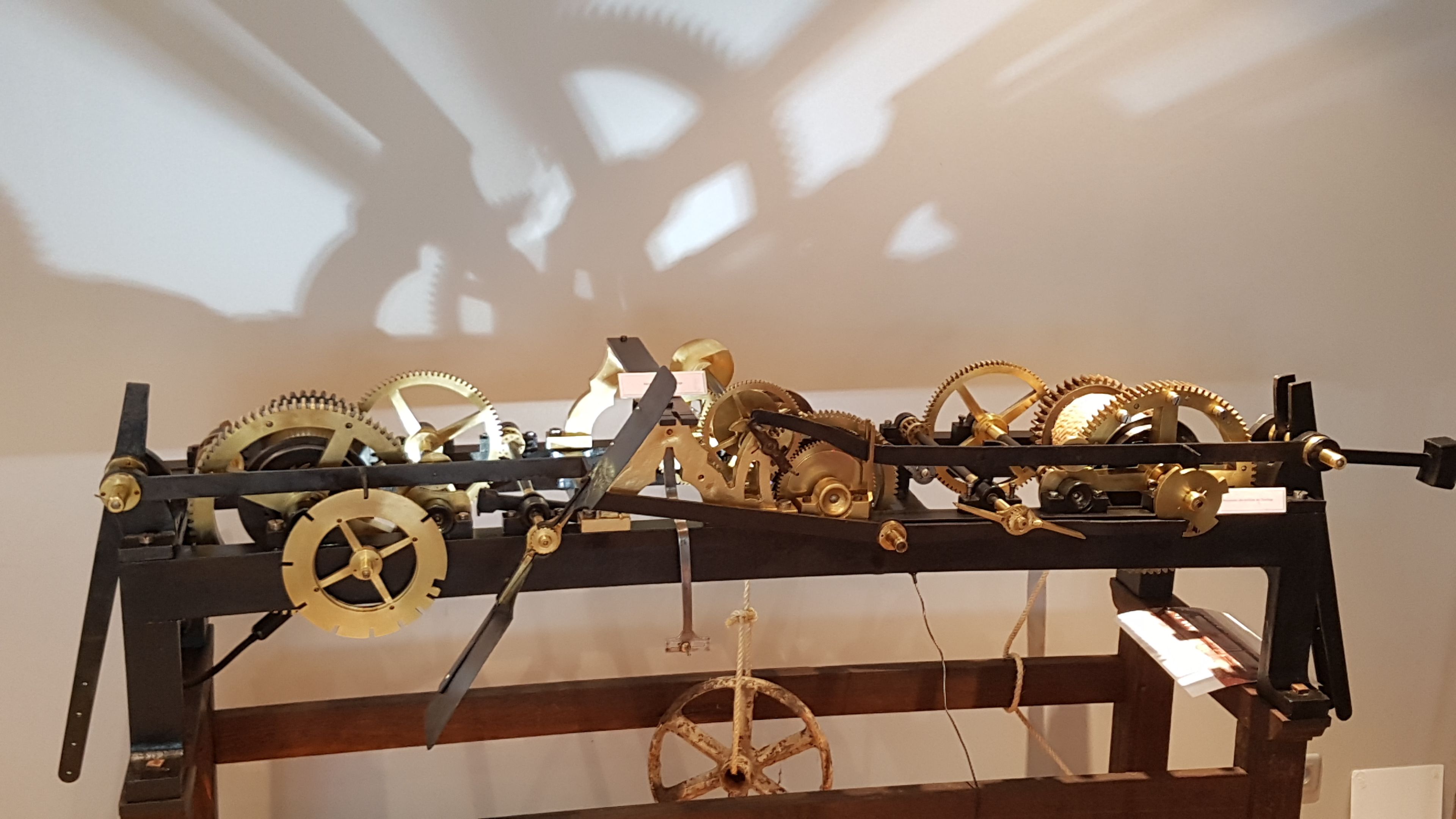 A la recherche du temps  - l'Horloge restaurée de l'église / présentation