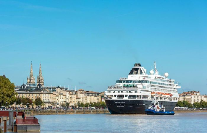 Escales de bateaux sur la Garonne
