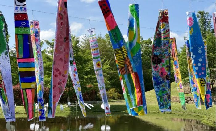 Le domaine de Villarceaux invite à confectionner des manches à air et autres sculptures animées par le vent, le 18&nbsp;octobre 2026. Puis à les faire voler et à les admirer dans le ciel&nbsp;!