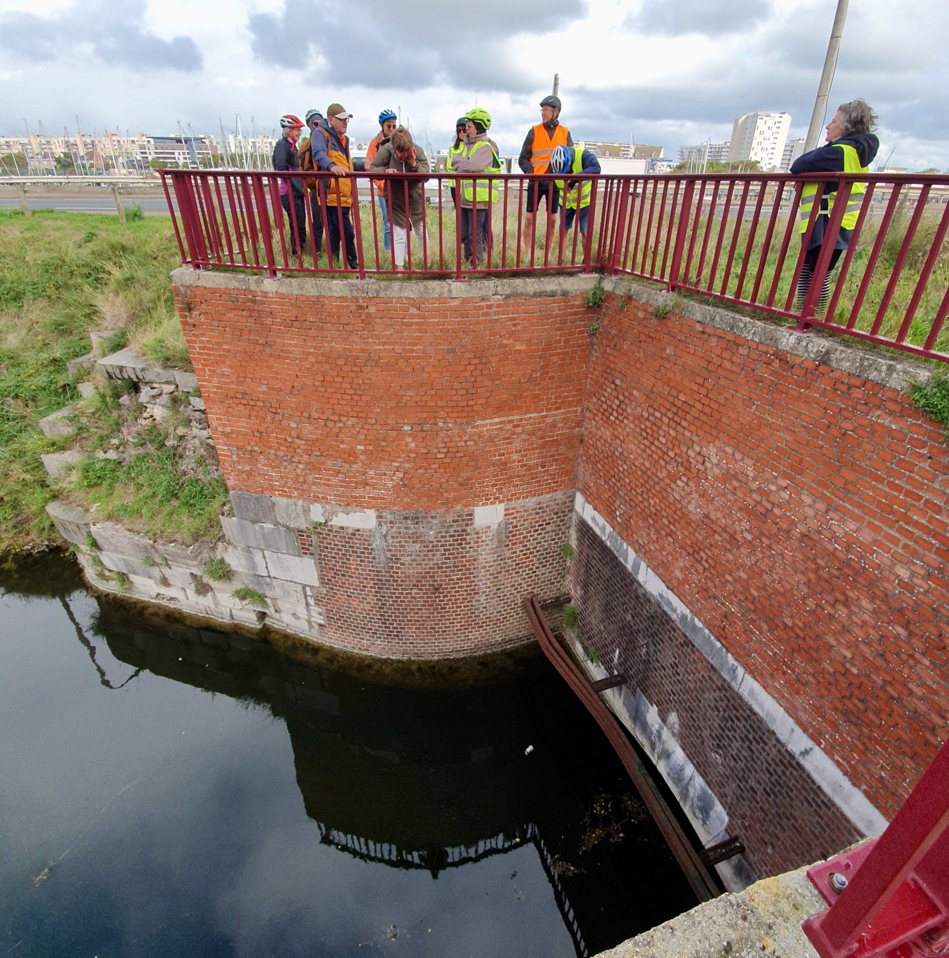 Wateringues et canaux de Calais, patrimoine vivant passé, présent et futur ?