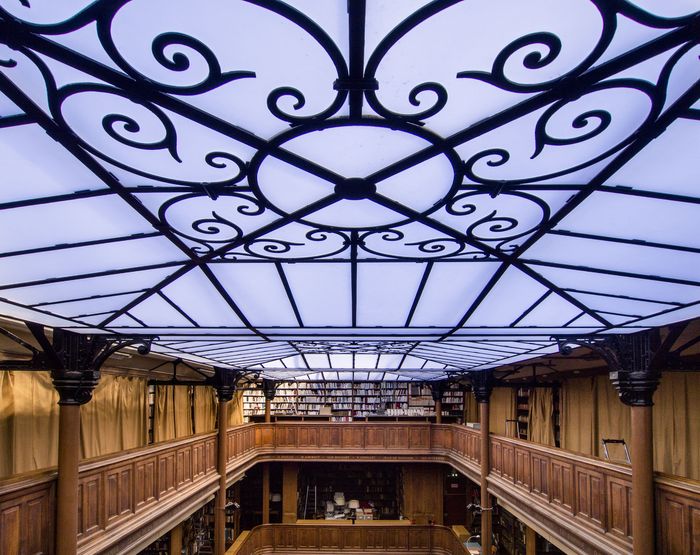 Visite de la bibliothèque
