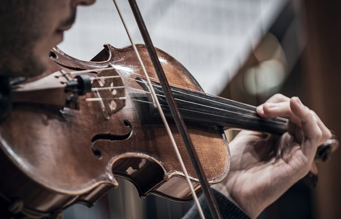 Affiche — Happy Hour avec le violon