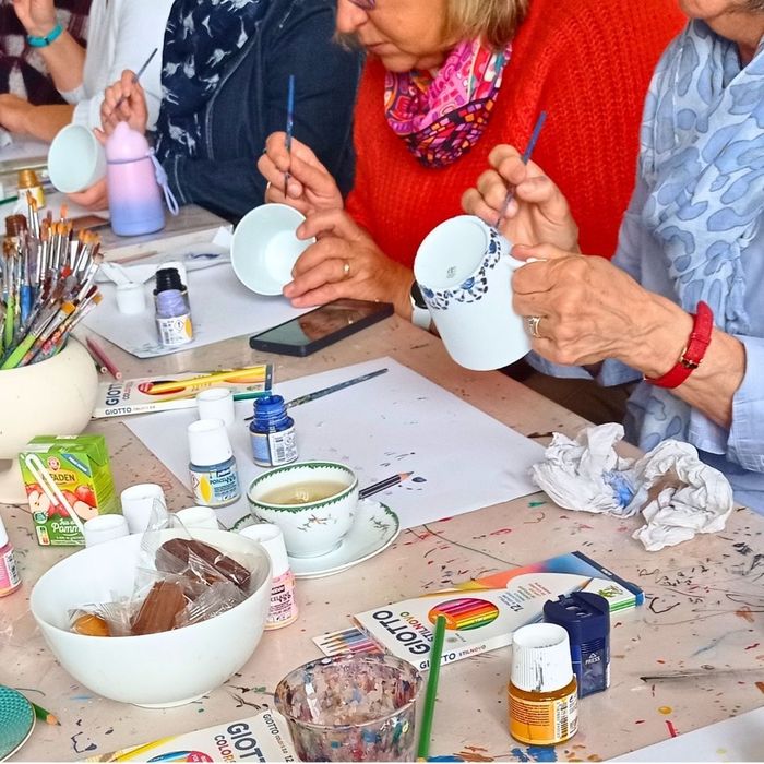 Visite "Du bout des doigts" - Une tasse pour Noël (Atelier de peinture)